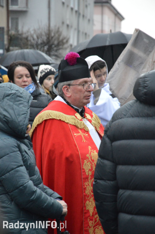 Papieska Droga Krzyżowa ulicami Radzynia