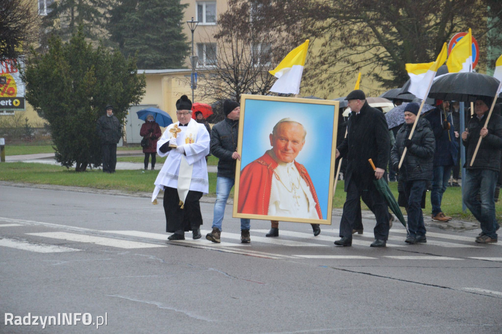 Papieska Droga Krzyżowa ulicami Radzynia