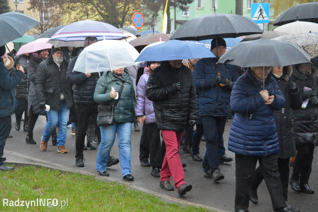 Papieska Droga Krzyżowa ulicami Radzynia