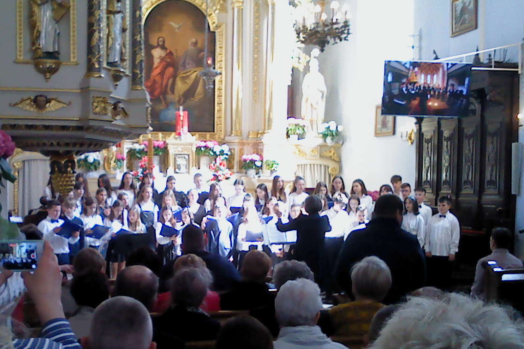 Koncert pieśni religijnych w wykonaniu chóru PSM