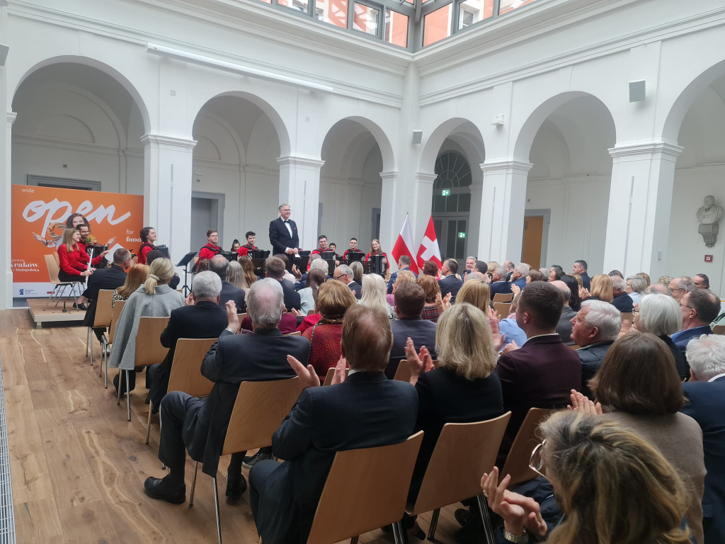 Koncerty orkiestry Arti Sentemo w Szwajcarii