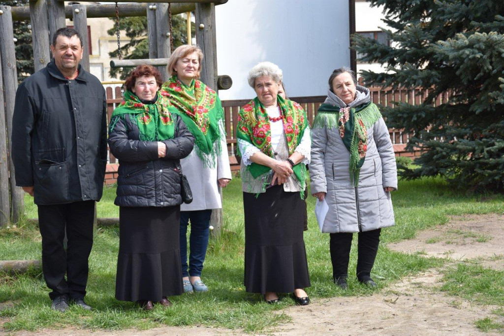 Uroczyste podniesienie flagi w Białej