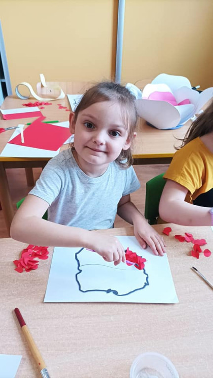 Świętowanie 3 maja w przedszkolu 