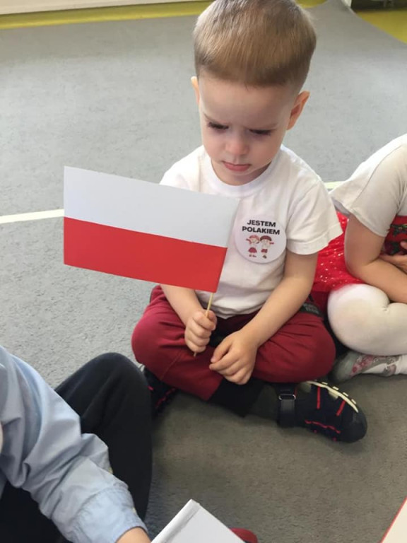 Świętowanie 3 maja w przedszkolu 