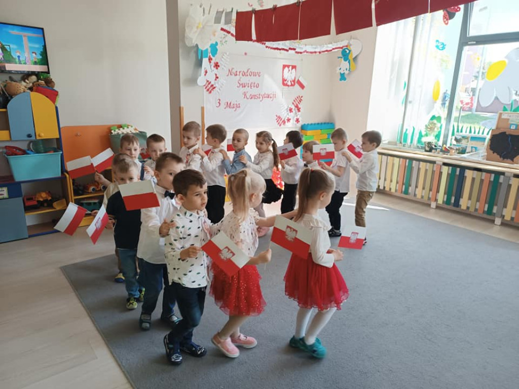 Świętowanie 3 maja w przedszkolu 