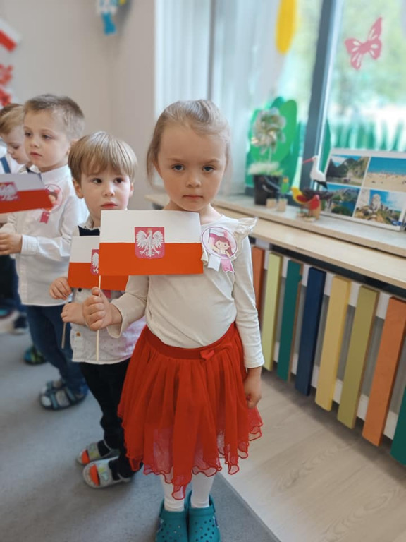 Świętowanie 3 maja w przedszkolu 