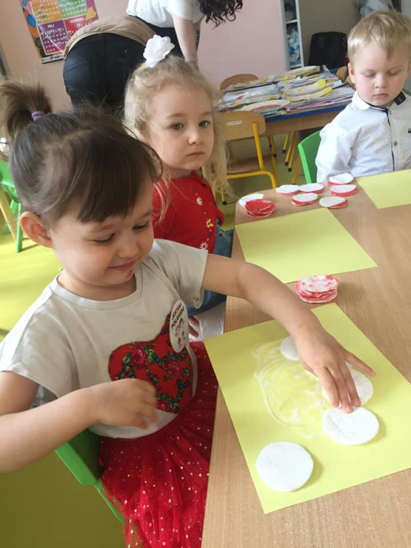 Świętowanie 3 maja w przedszkolu 