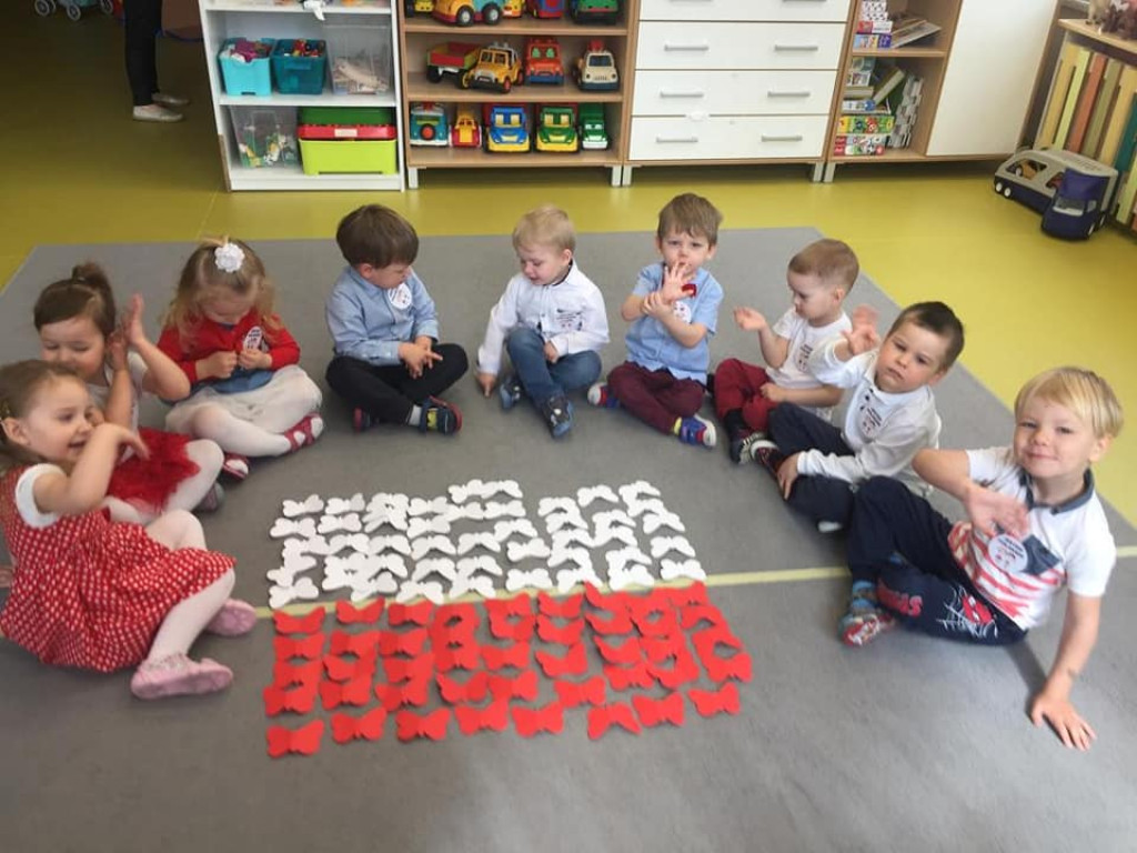 Świętowanie 3 maja w przedszkolu 