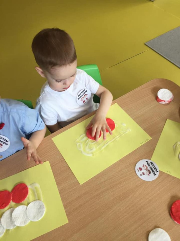 Świętowanie 3 maja w przedszkolu 