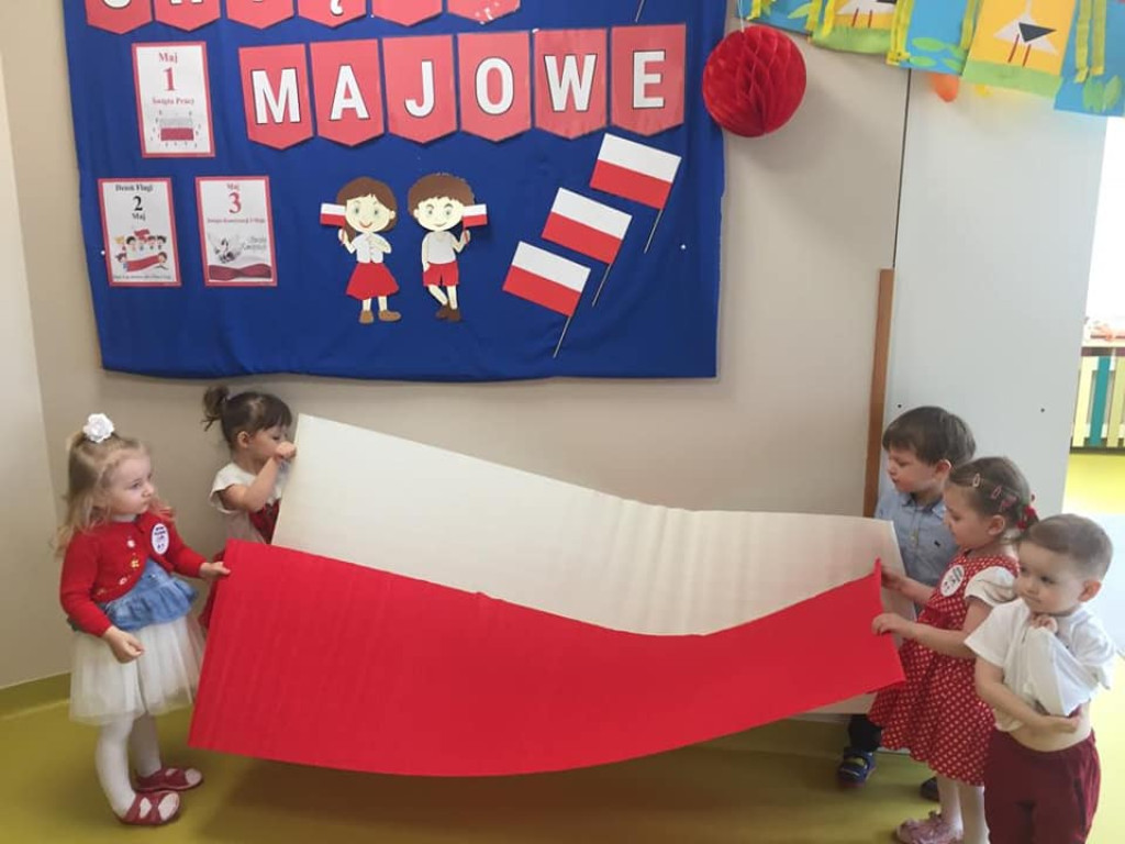Świętowanie 3 maja w przedszkolu 