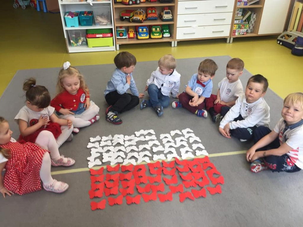 Świętowanie 3 maja w przedszkolu 