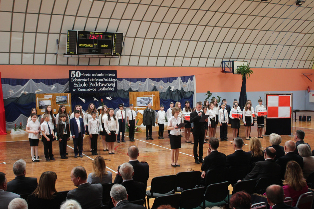 Obchody 50-lecia imienia podstawówki w Komarówce