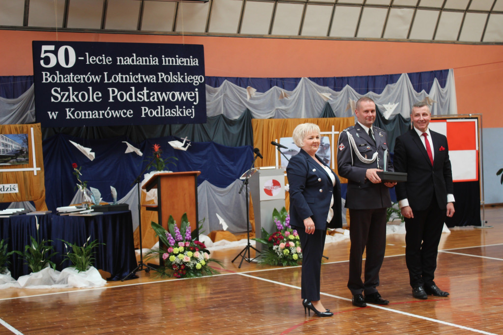 Obchody 50-lecia imienia podstawówki w Komarówce