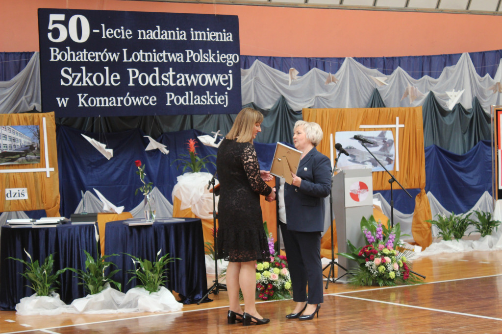 Obchody 50-lecia imienia podstawówki w Komarówce