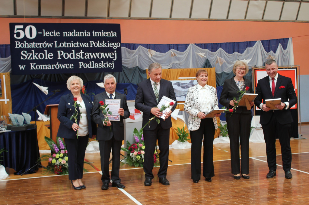 Obchody 50-lecia imienia podstawówki w Komarówce