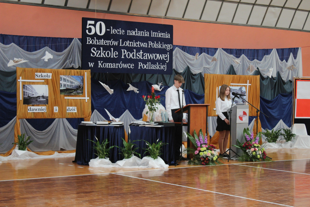 Obchody 50-lecia imienia podstawówki w Komarówce