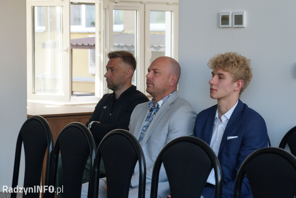 Wręczenie nagród sportowcom i trenerom z powiatu
