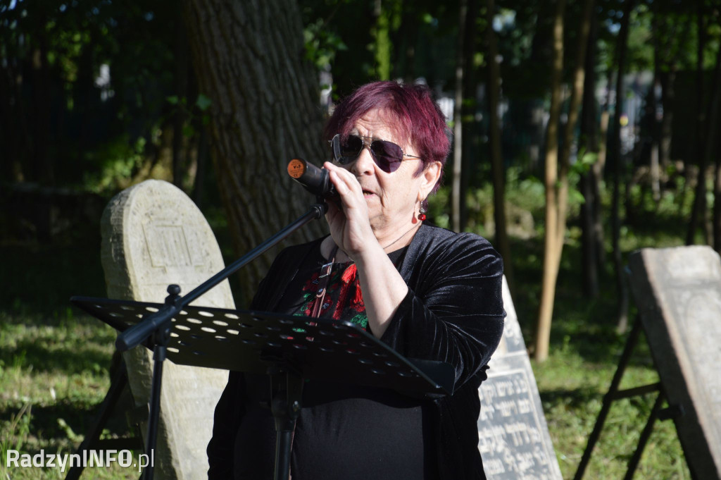 Uroczystość na cmentarzu żydowskim i wystawa