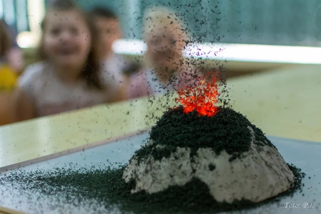 Pokaz chemiczny w I LO w Radzyniu
