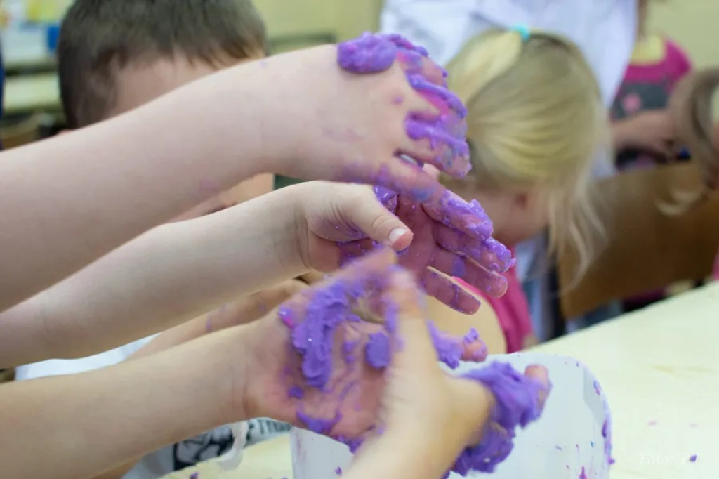 Pokaz chemiczny w I LO w Radzyniu