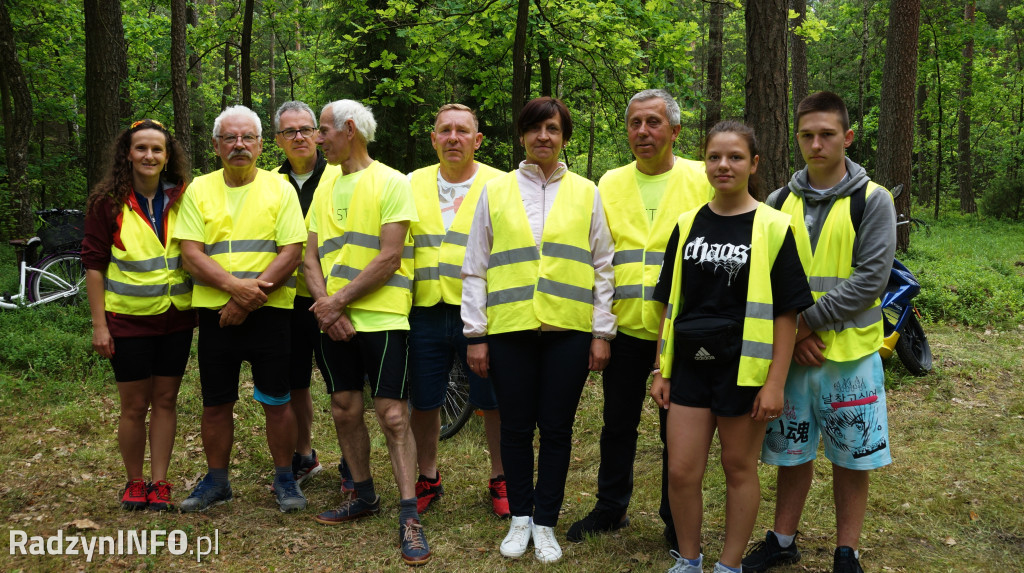 Uroczystość patriotyczna w lesie Baran
