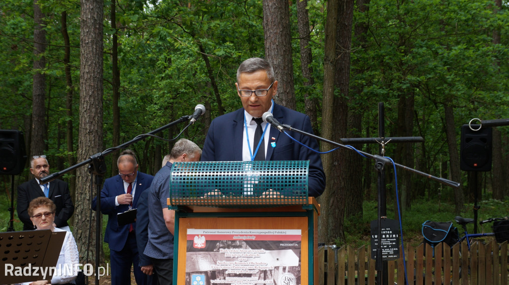 Uroczystość patriotyczna w lesie Baran