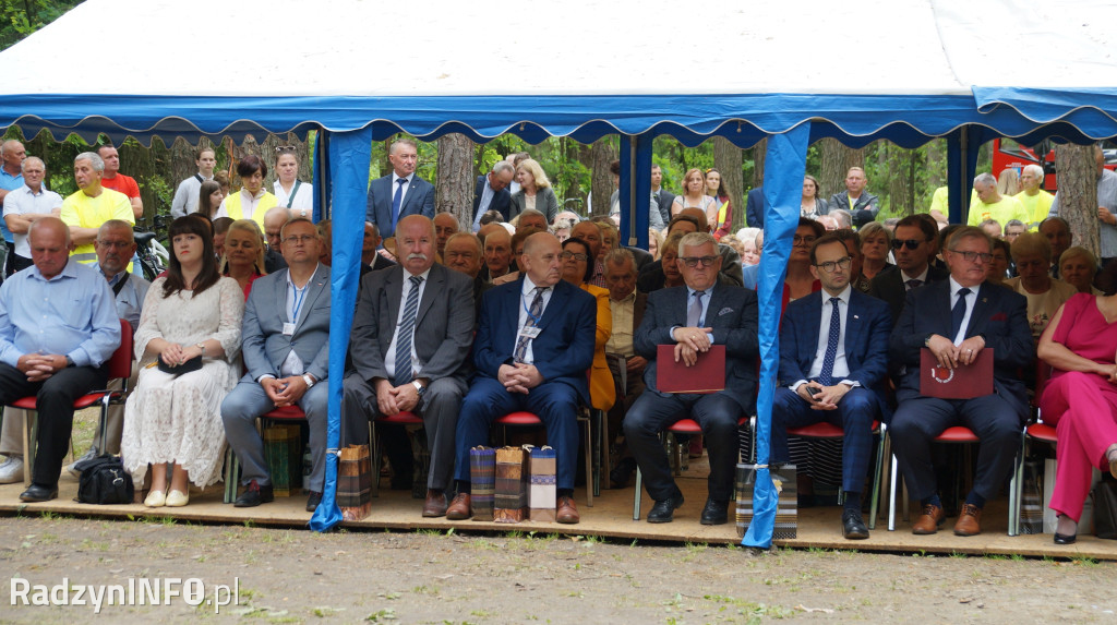 Uroczystość patriotyczna w lesie Baran