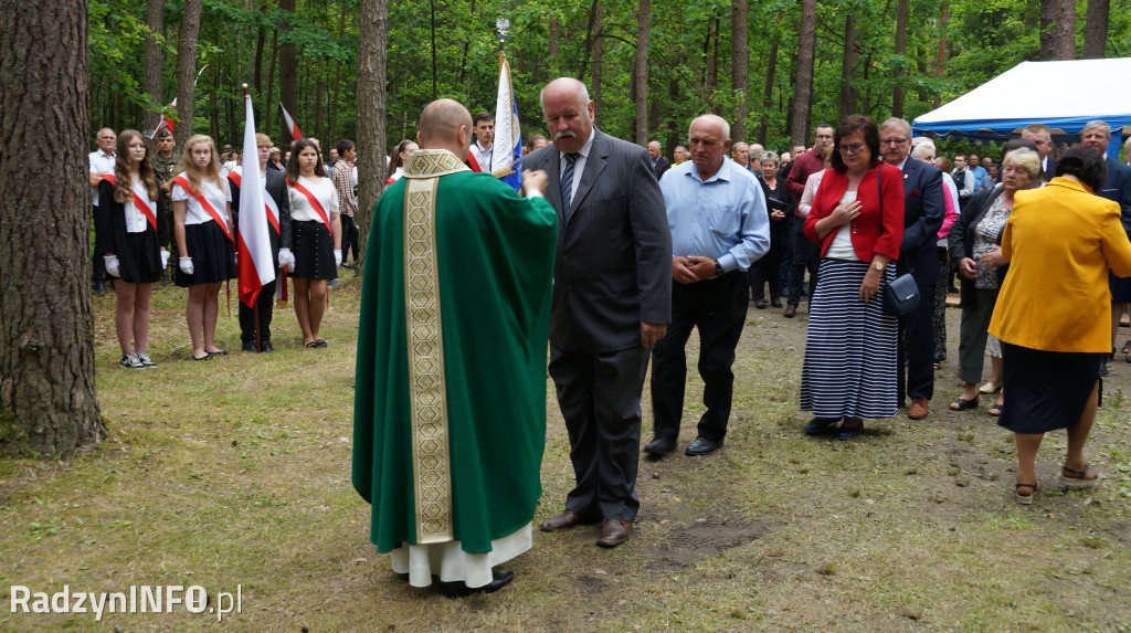 Uroczystość patriotyczna w lesie Baran