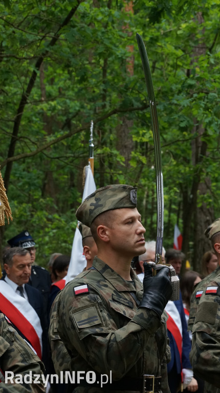 Uroczystość patriotyczna w lesie Baran
