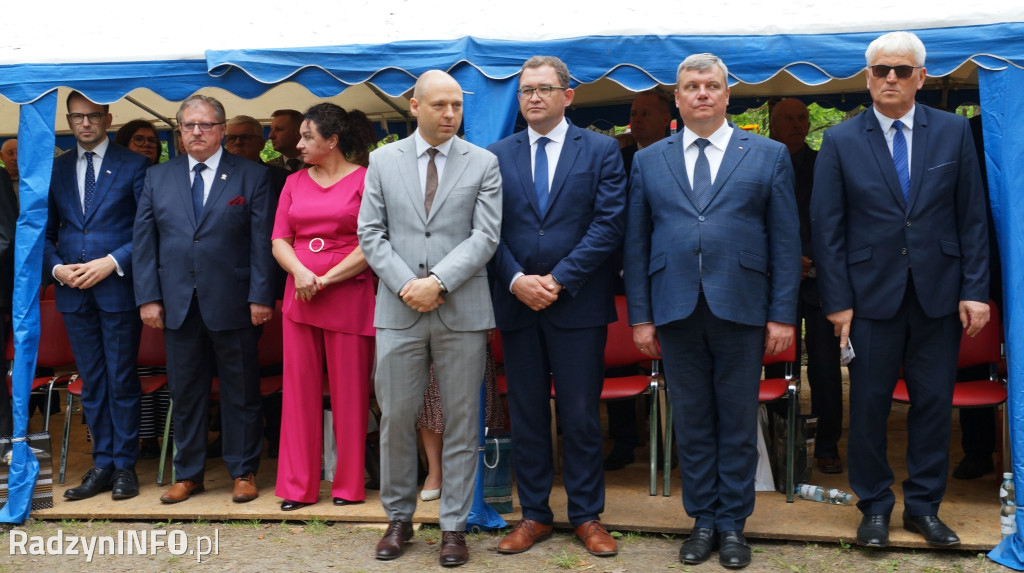 Uroczystość patriotyczna w lesie Baran