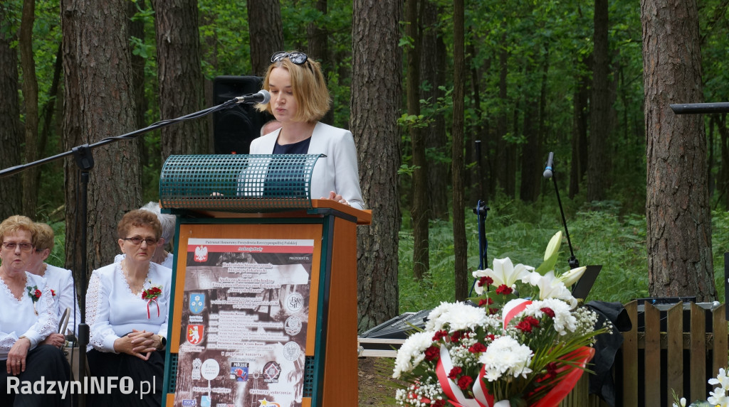 Uroczystość patriotyczna w lesie Baran