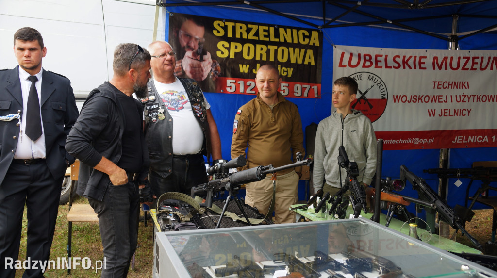 Uroczystość patriotyczna w lesie Baran