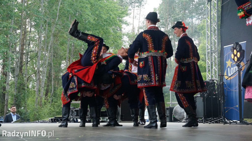 Uroczystość patriotyczna w lesie Baran