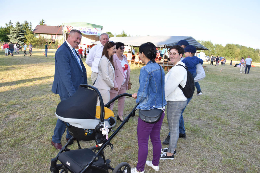 Gminny Dzień Dziecka w Ustrzeszy