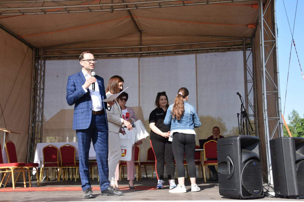 Gminny Dzień Dziecka w Ustrzeszy