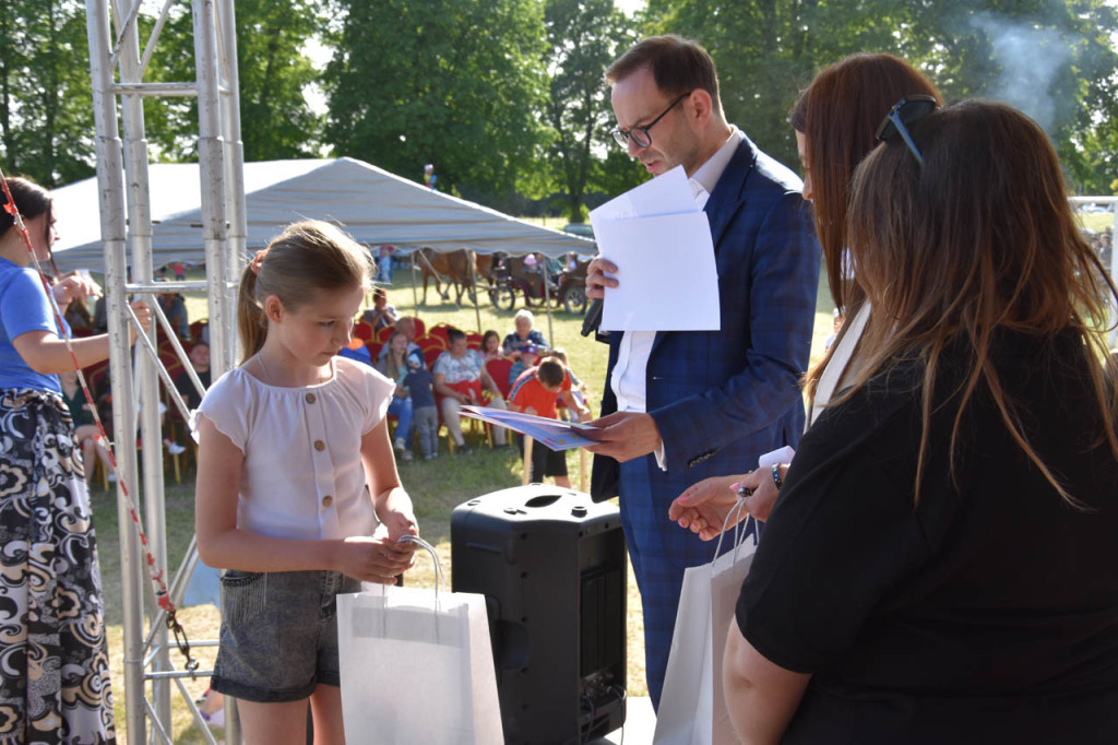 Gminny Dzień Dziecka w Ustrzeszy