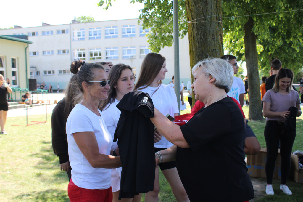 II Sztafeta Mieszana Dariusza Kowaluka w Komarówce