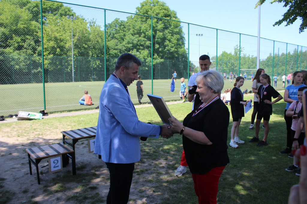 II Sztafeta Mieszana Dariusza Kowaluka w Komarówce