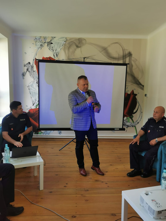 Spotkanie seniorów z policjantami w Ulanie