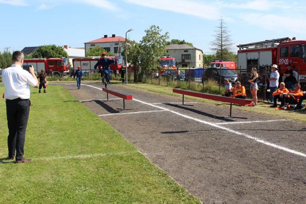 Powiatowe Zawody Sportowo-Pożarnicze w Radzyniu