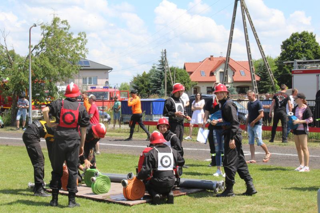 Powiatowe Zawody Sportowo-Pożarnicze w Radzyniu