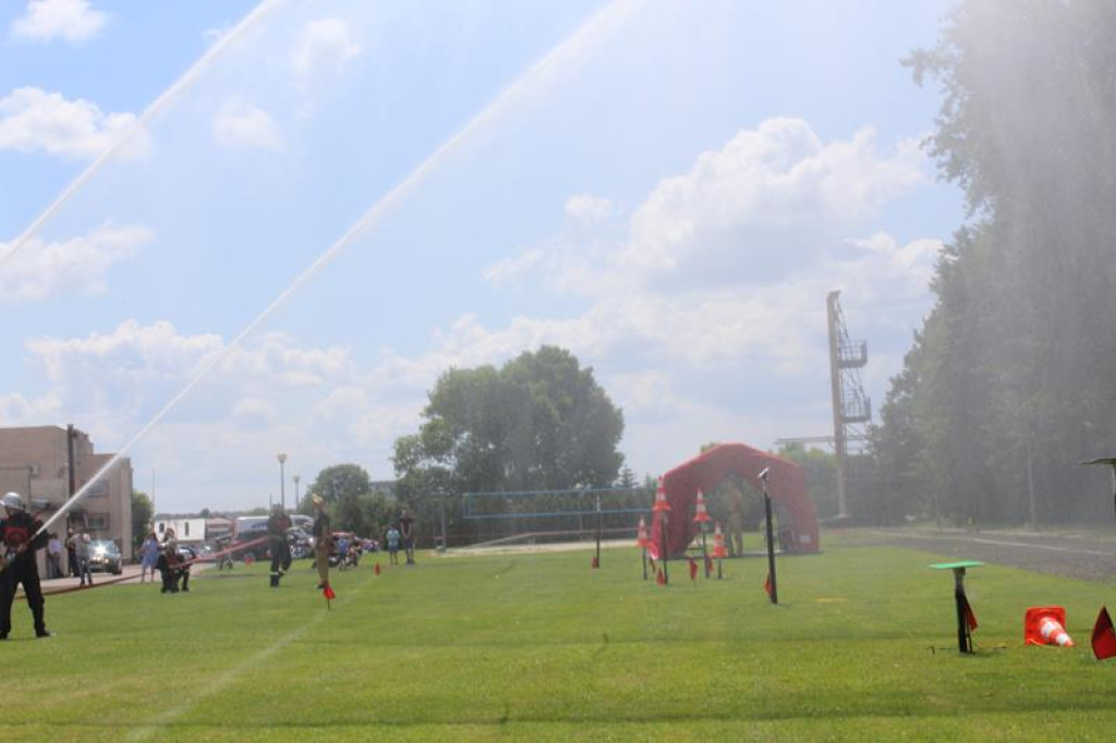 Powiatowe Zawody Sportowo-Pożarnicze w Radzyniu