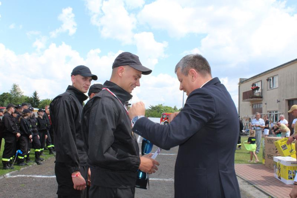 Powiatowe Zawody Sportowo-Pożarnicze w Radzyniu