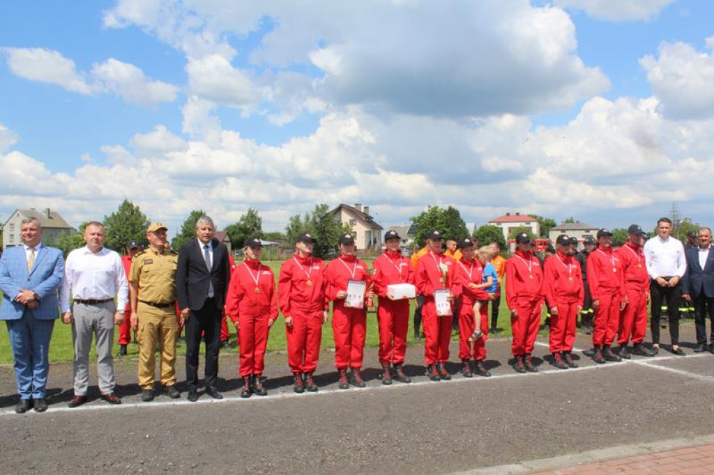 Powiatowe Zawody Sportowo-Pożarnicze w Radzyniu