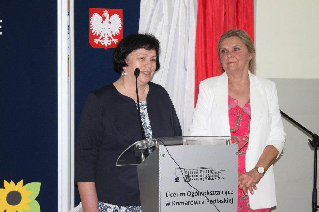 Zakończenie roku szkolnego w liceum w Komarówce P.