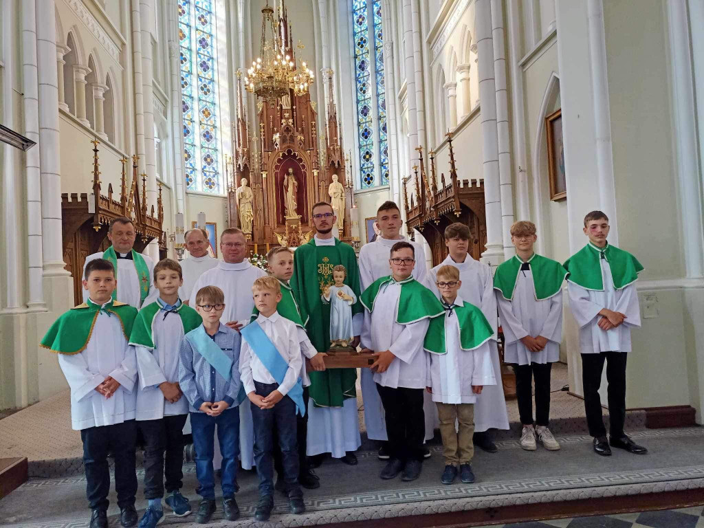 Pożegnanie księdza Damiana Gadamera w Komarówce