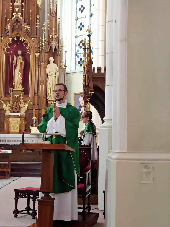 Pożegnanie księdza Damiana Gadamera w Komarówce