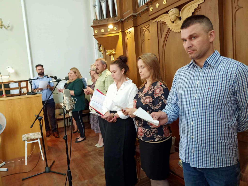 Pożegnanie księdza Damiana Gadamera w Komarówce