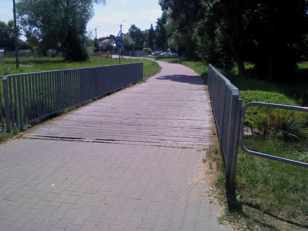 Most między ul. Wojska Polskiego a Ogrodową