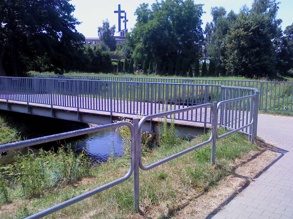 Most między ul. Wojska Polskiego a Ogrodową